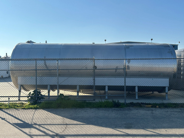 9500 gallon sanitary stainless steel wine tank [S28HSS9650]