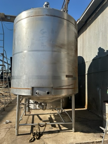 2500 gallon stainless steel mix tank [2500 SSCVT01]