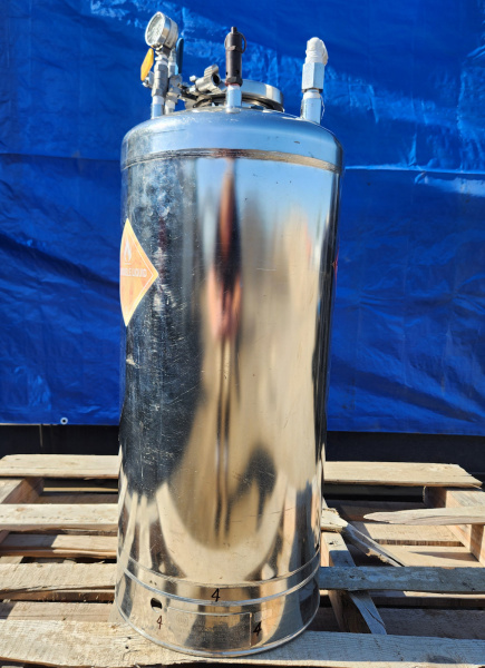 40 gallon sanitary stainless steel tank [40GT4]