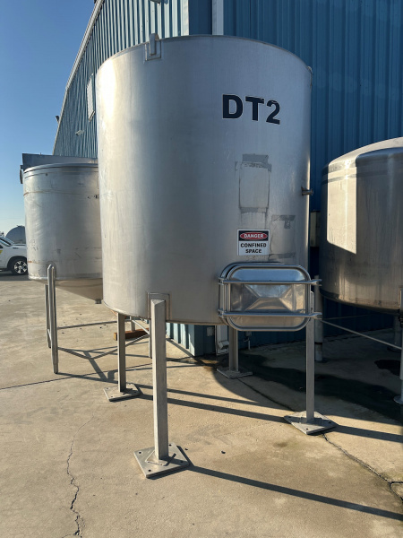 1165 gallon stainless steel tank [S8SS1165]