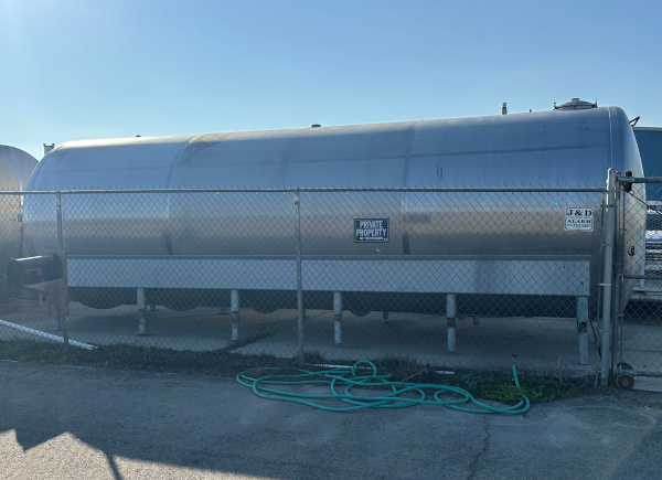 9000 gallon stainless steel tank sanitary [S27HSS9650]