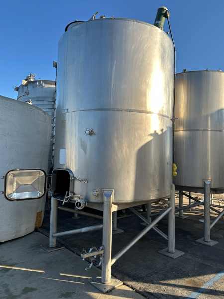 1850 gallon stainless mixing tank [S7SS1850mix]