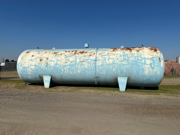 15,000 gallon well water tank [15KPR0001]