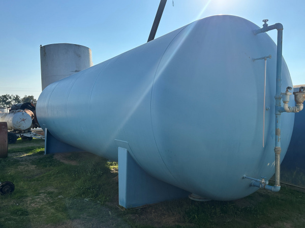 15,000 gallon steel tank [15KPR300701]