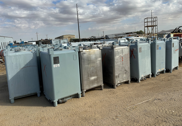 550 gallon stainless steel tote tanks [550SSTPO101]