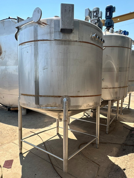 700 gallon stainless steel tank [700VSSCVT101]